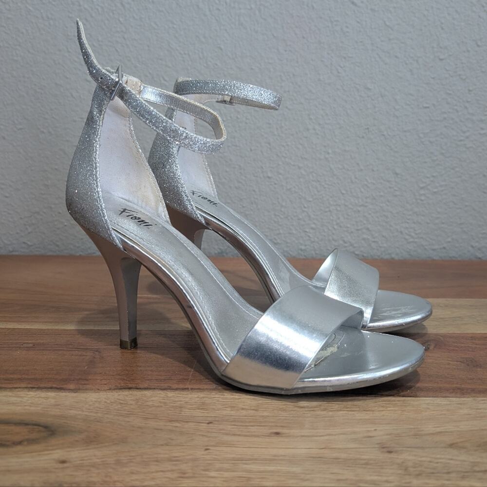 Fioni Women's Shimmering  Silver Ankle Strap Heels-Size 6.5M